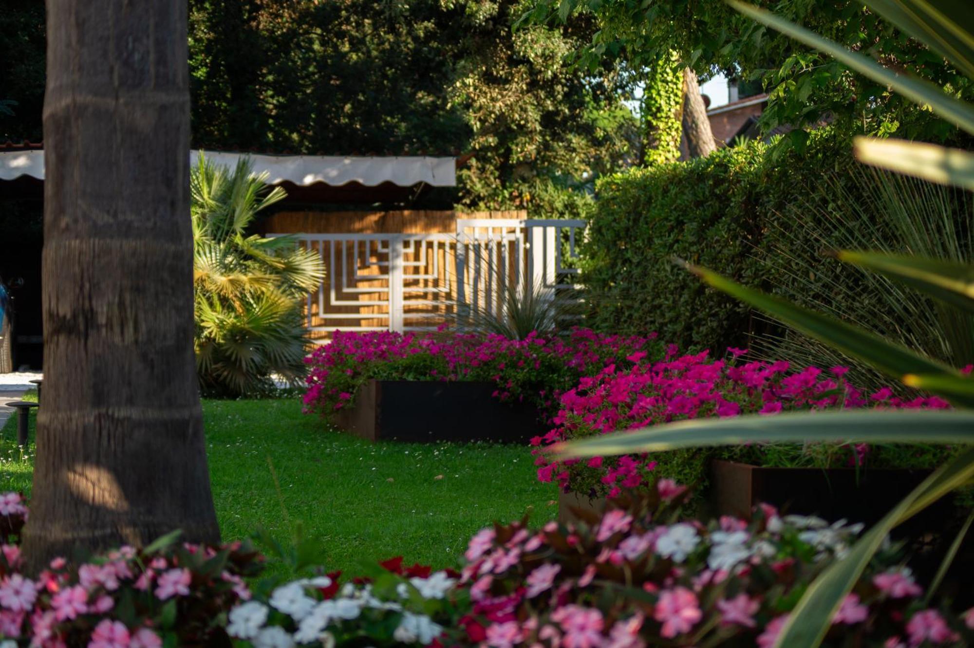 Park Hotel Giusy Lido di Camaiore Eksteriør billede